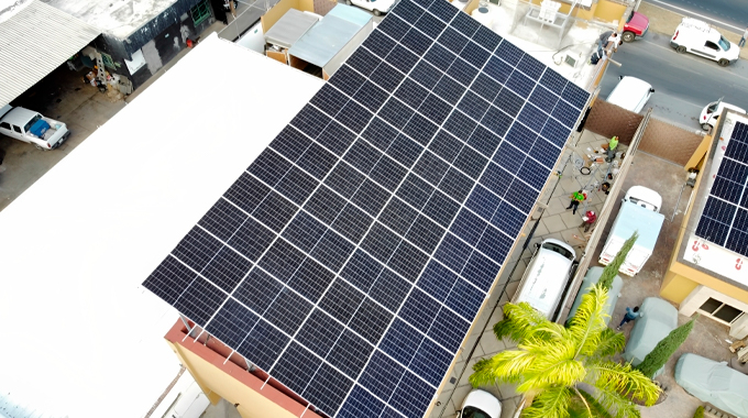 desarrollo sostenible para industria proyectos paneles solares