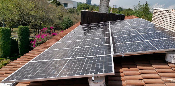 instalación de paneles solares residencial